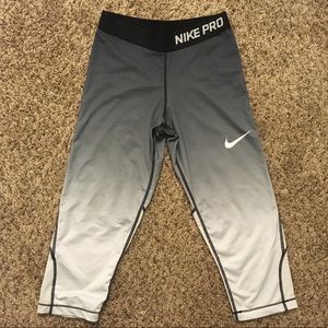 🌻 2/ $12 NIKE PRO OMBRÉ 3/4 THREE QUARTER LENGTH